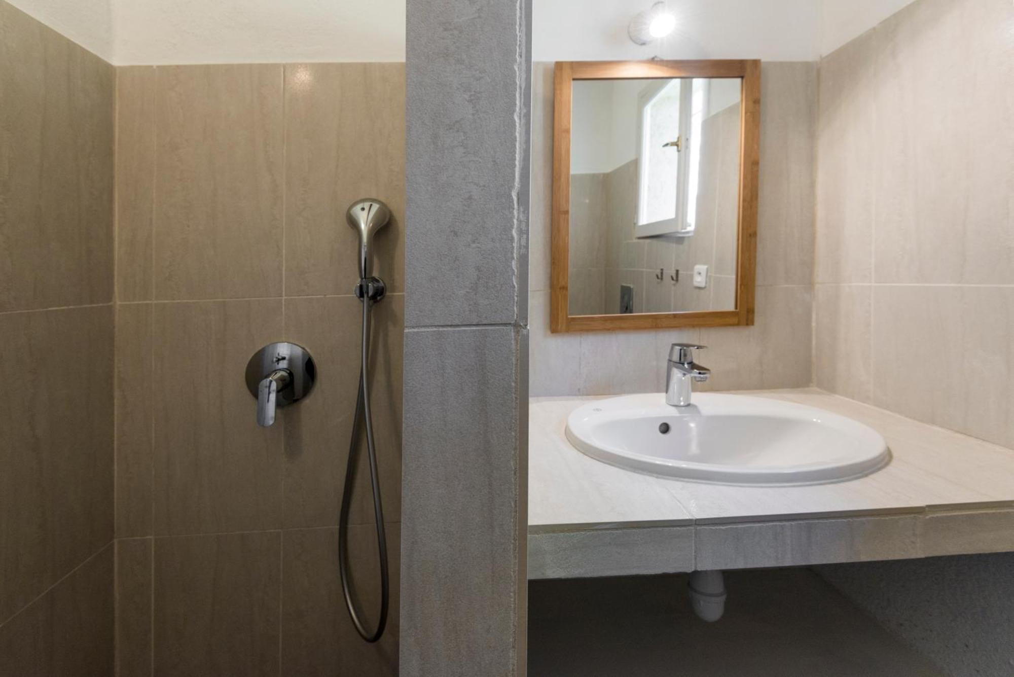 Domaine De Pianiccia Apartment ฟาโวเน ห้อง รูปภาพ